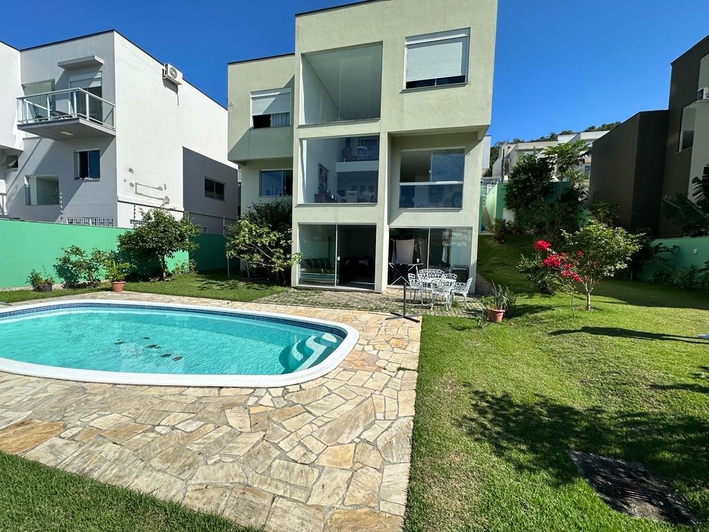 Casa à venda no Corrego Grande: 