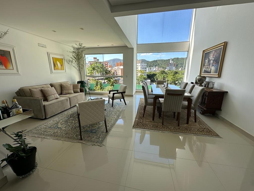 Casa à venda no Corrego Grande: 