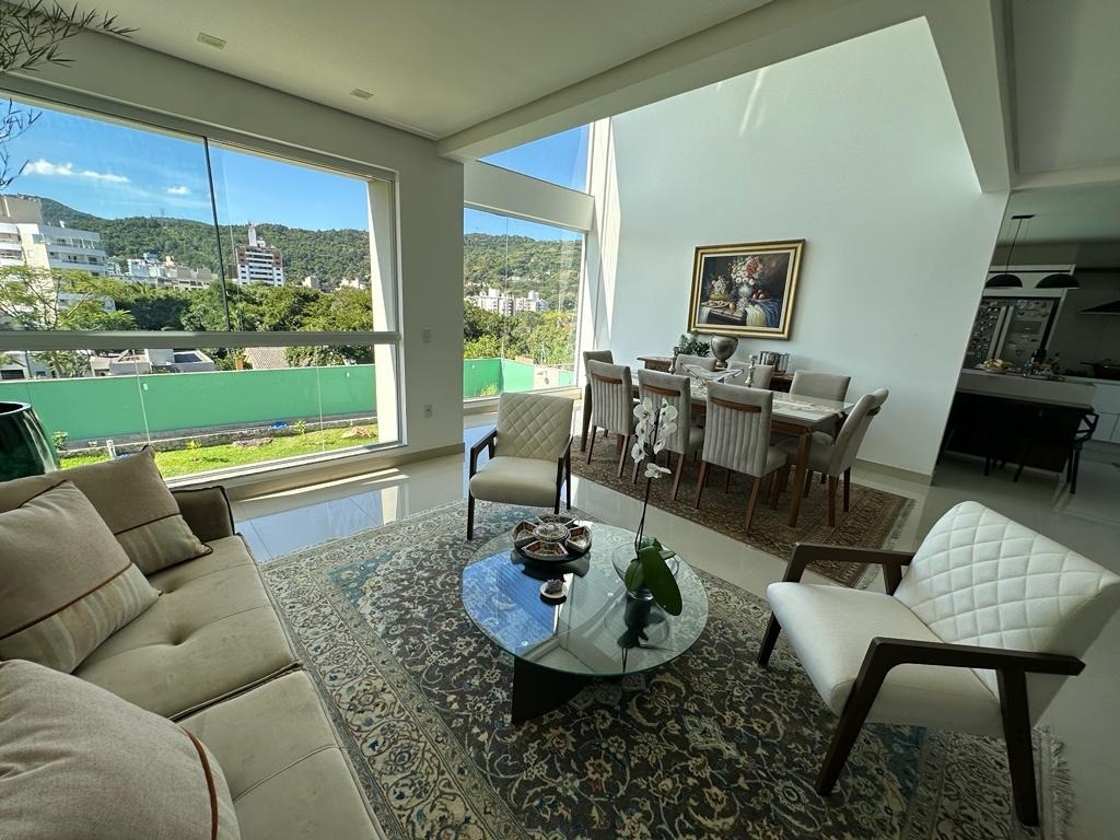 Casa à venda no Corrego Grande: 