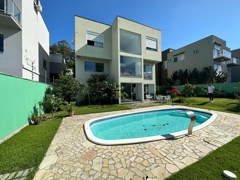 Casa à venda no Corrego Grande: 