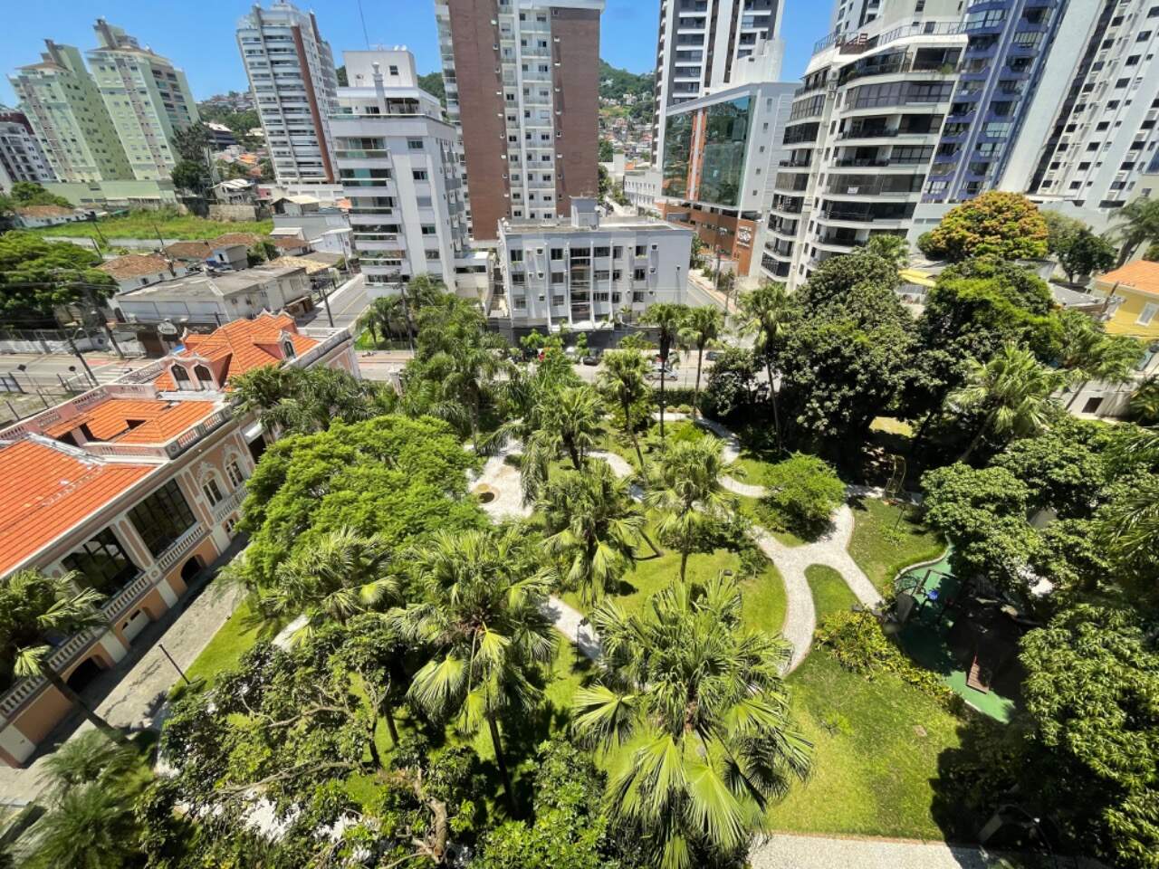 Apartamento à venda no Agronomica: 