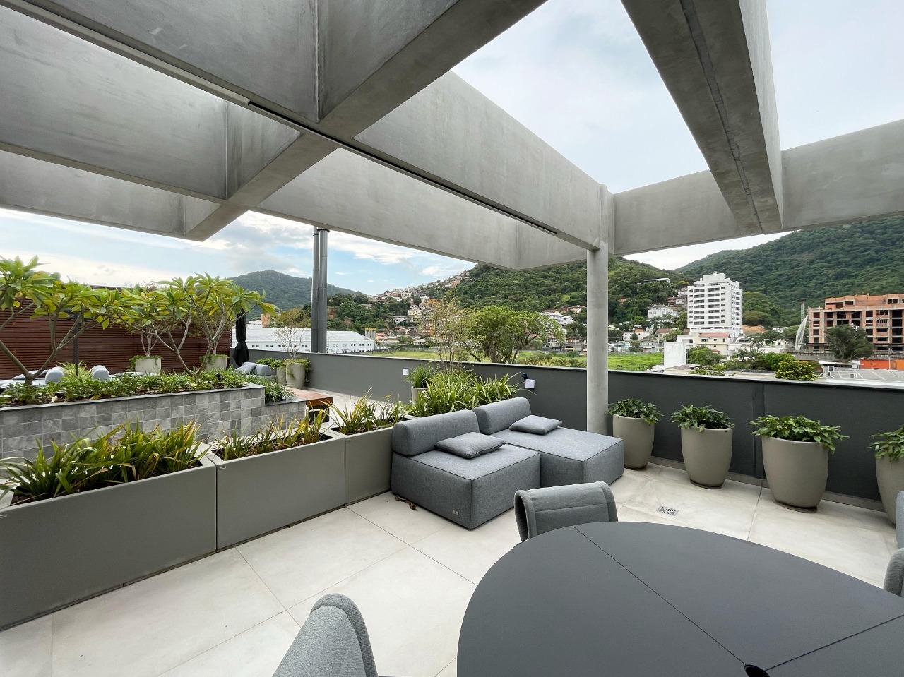 Estúdio à venda no Saco Grande: 