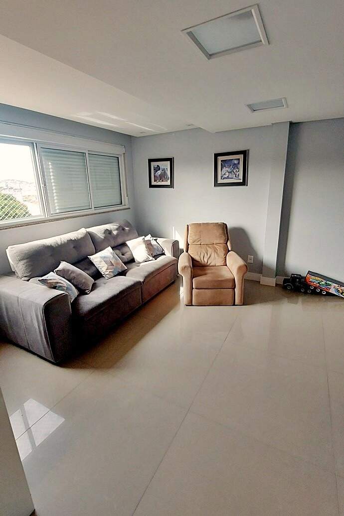 Apartamento à venda no Capoeiras: 