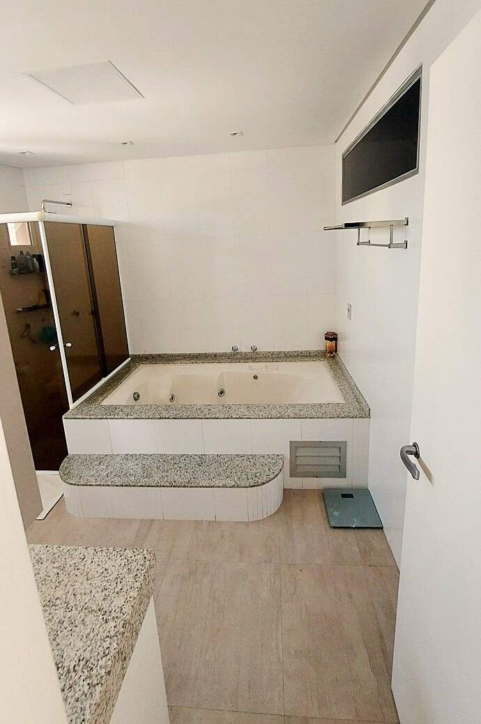 Apartamento à venda no Capoeiras: 