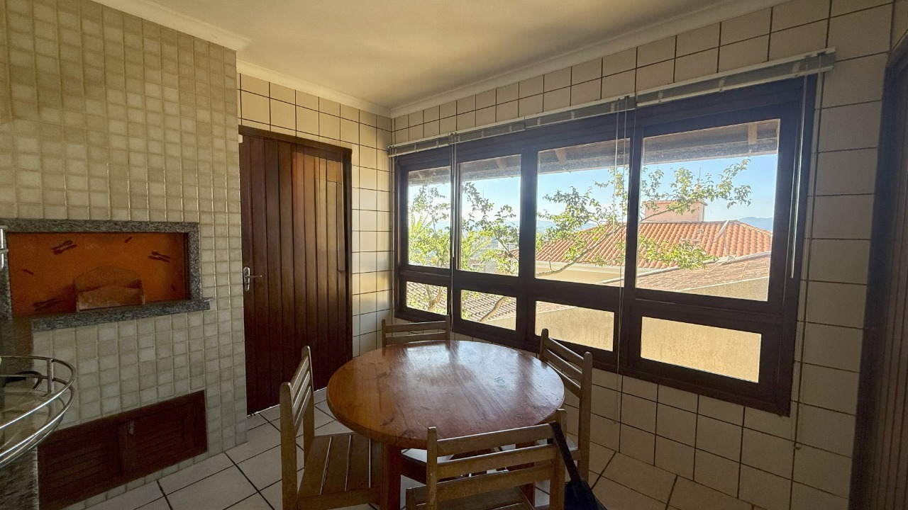 Casa à venda no Roçado: