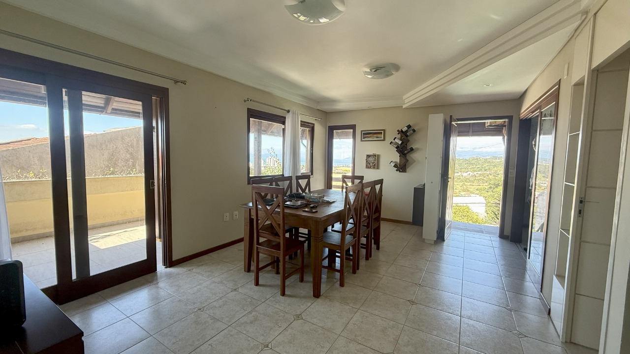 Casa à venda no Roçado: