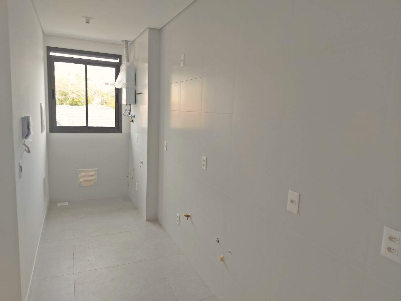 Apartamento à venda no Carvoeira: 