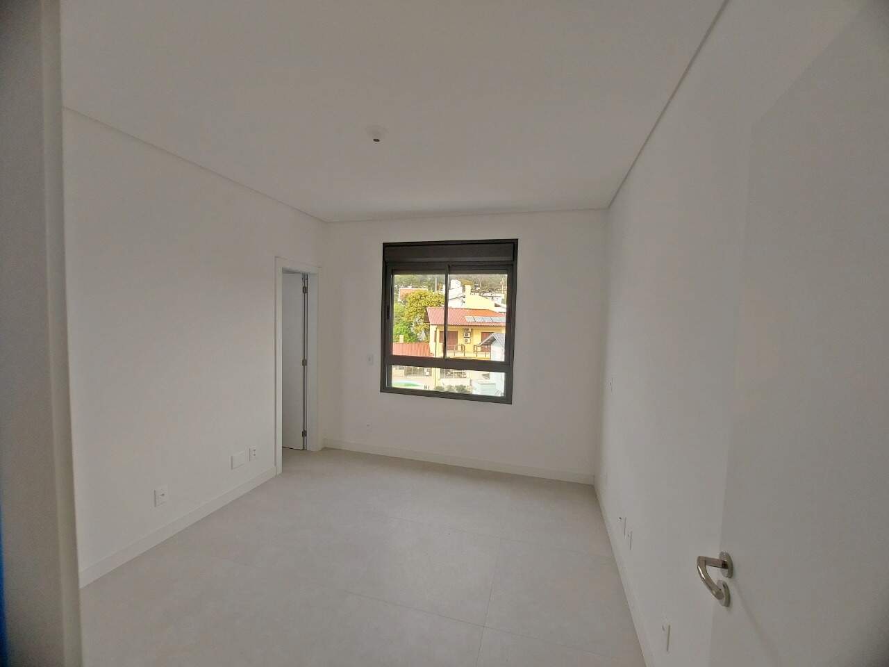 Apartamento à venda no Carvoeira: 