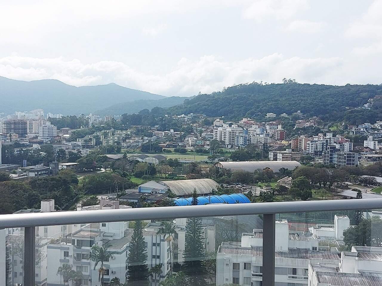 Apartamento à venda no Carvoeira: 