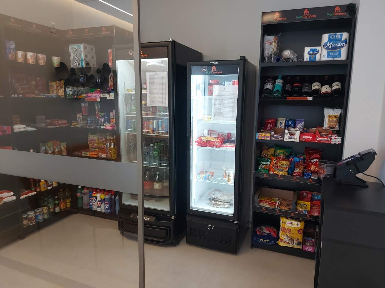 Apartamento à venda no Carvoeira: 