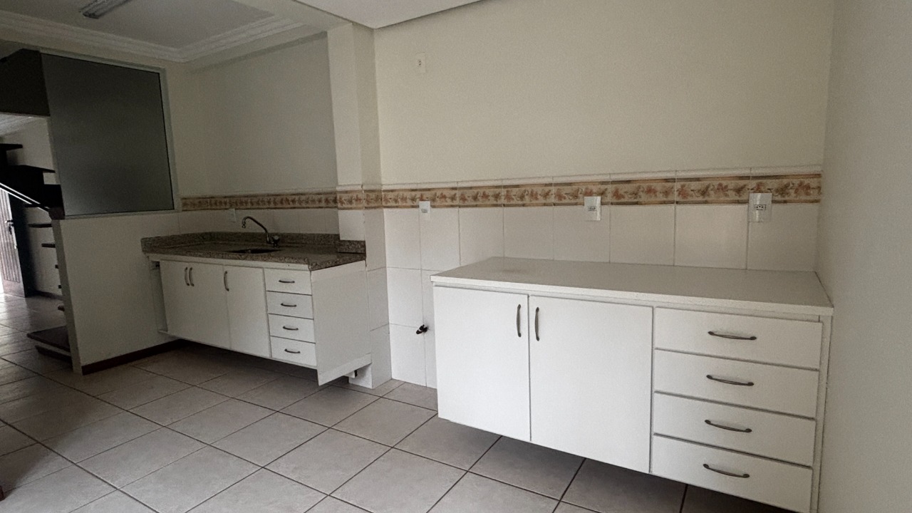 Casa em Condomínio à venda no Santo Antonio De Lisboa: 