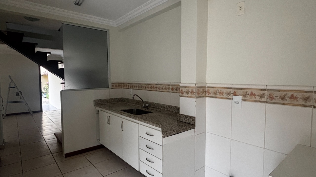 Casa em Condomínio à venda no Santo Antonio De Lisboa: 