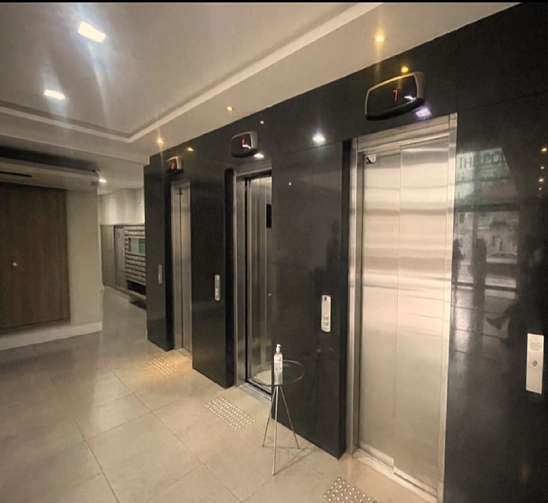 Salas/Conjuntos à venda no Trindade: 