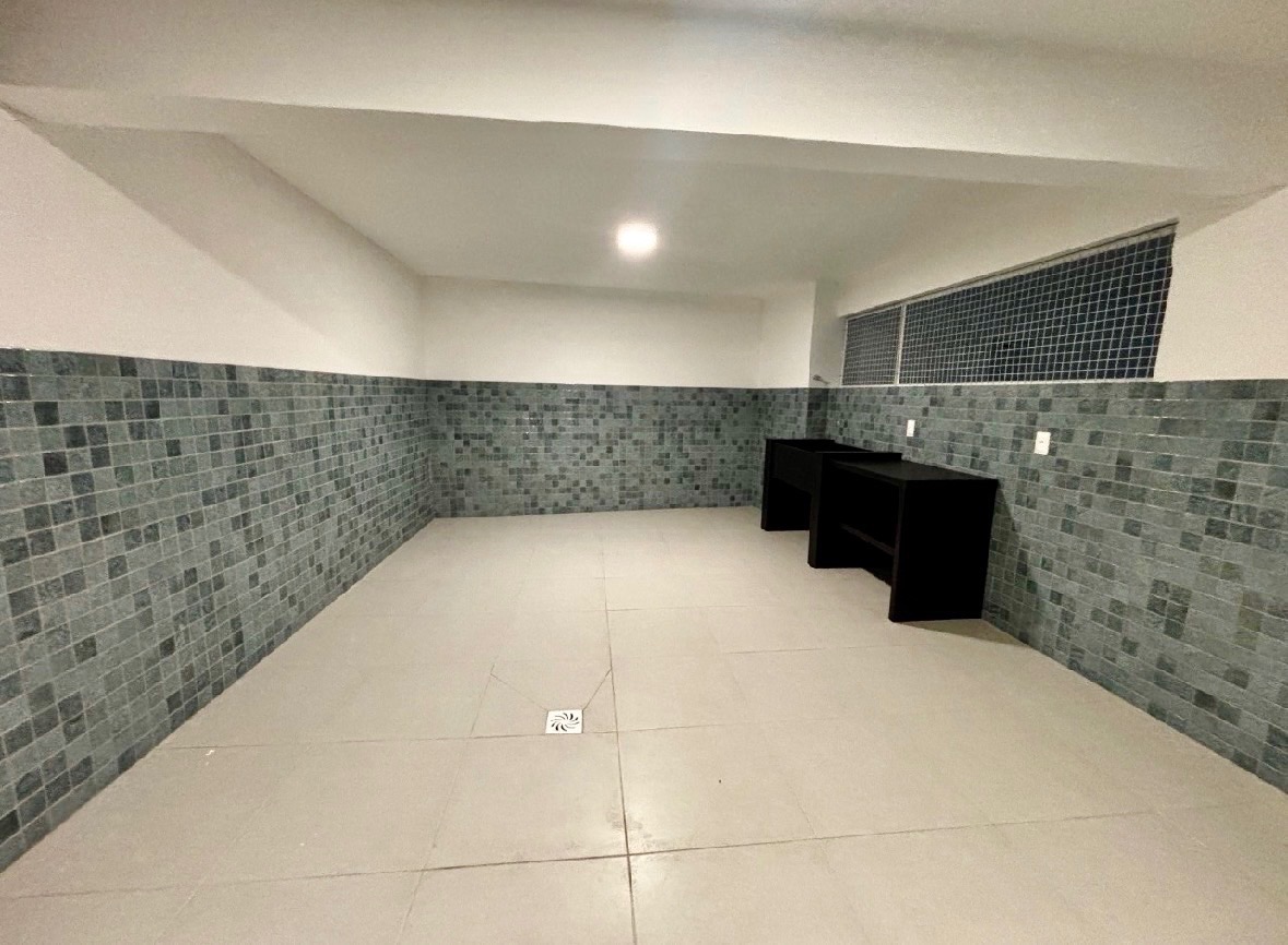 Apartamento à venda no Barreiros: 