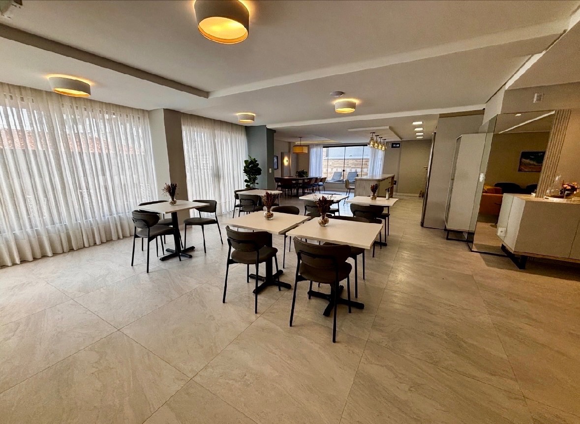 Apartamento à venda no Barreiros: 