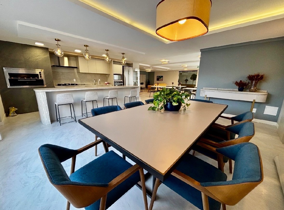 Apartamento à venda no Barreiros: 