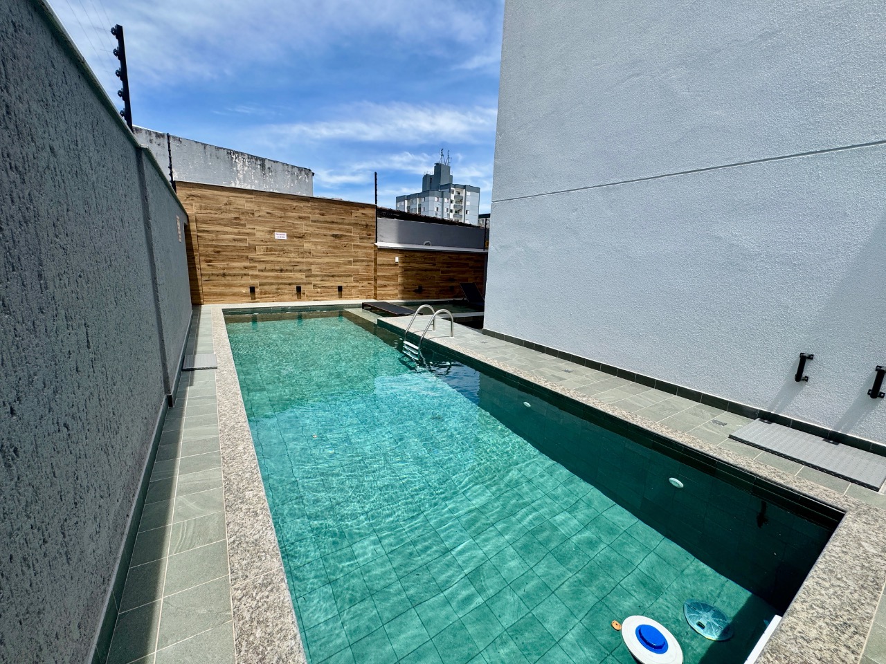 Apartamento à venda no Barreiros: 