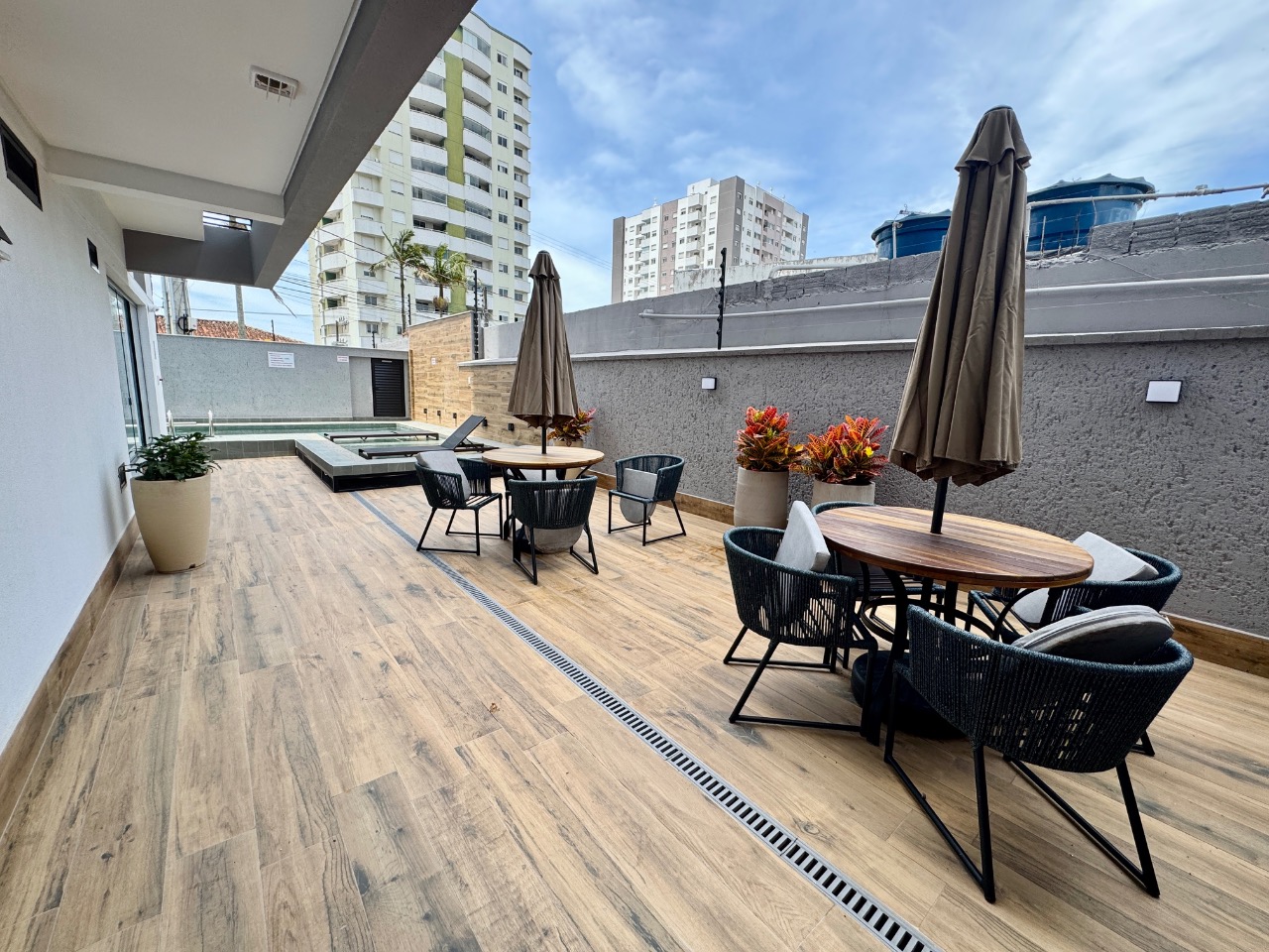 Apartamento à venda no Barreiros: 