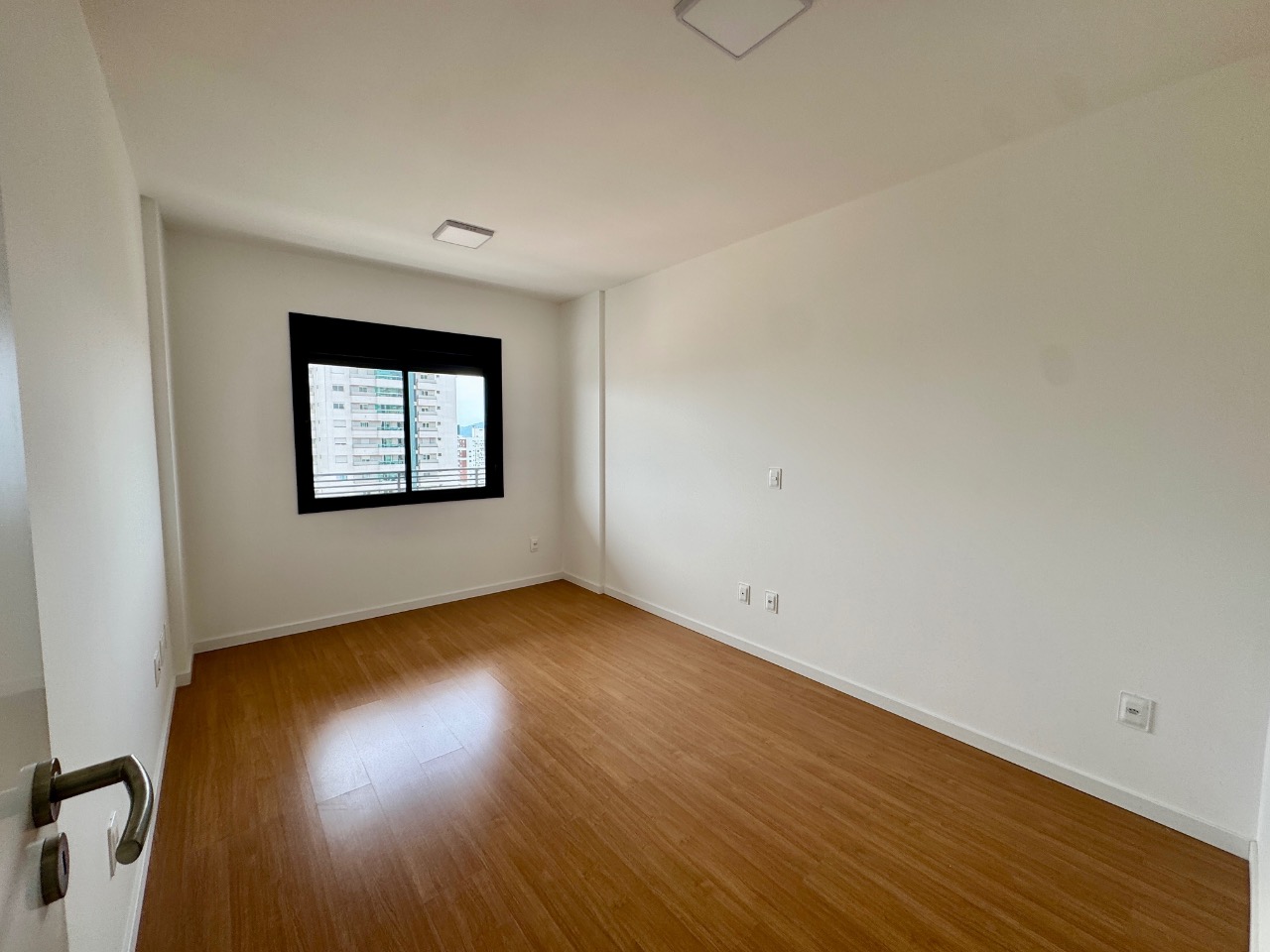 Apartamento à venda no Barreiros: 