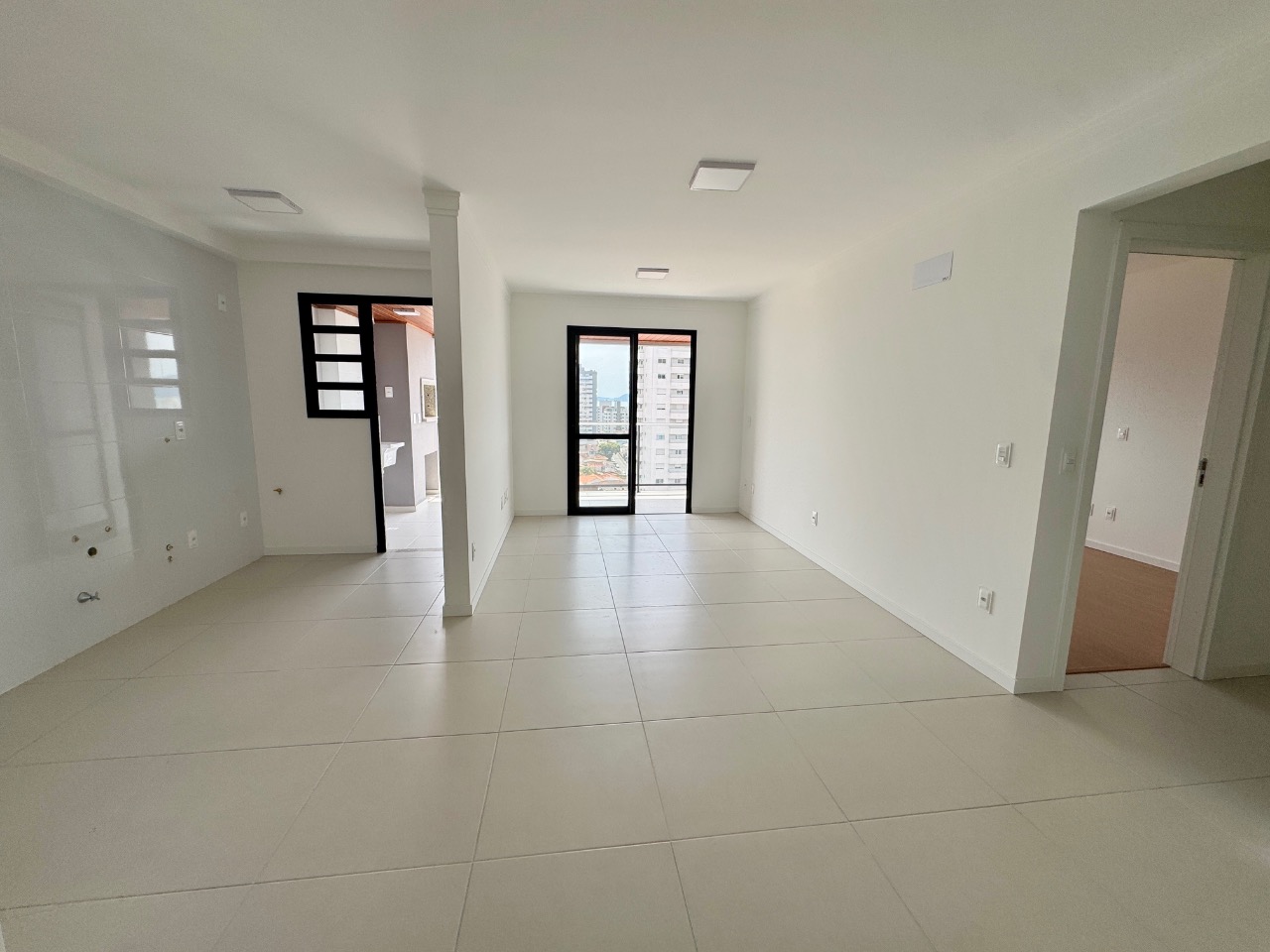Apartamento à venda no Barreiros: 
