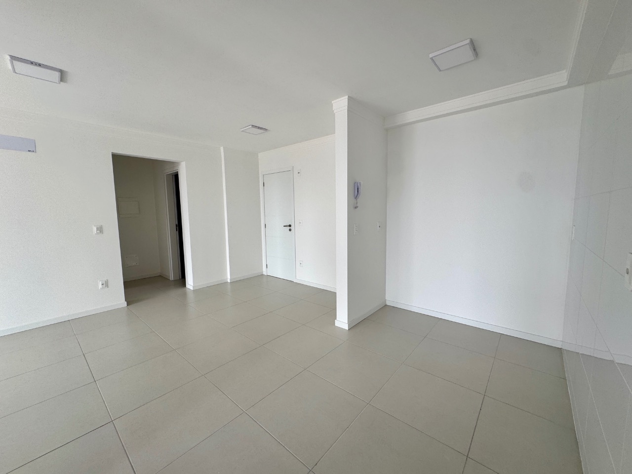 Apartamento à venda no Barreiros: 