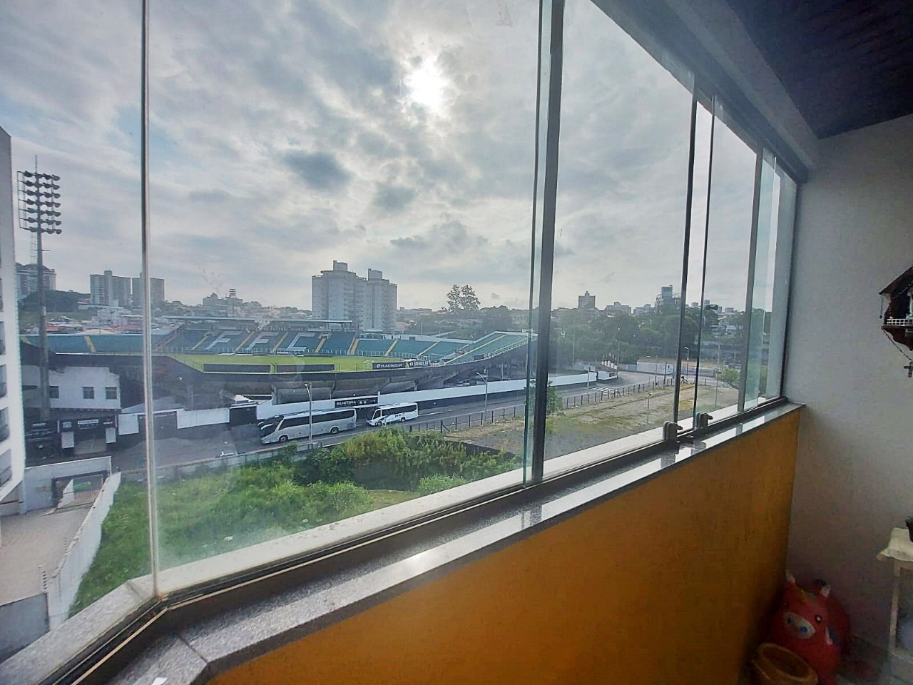 Apartamento duplex à venda no Estreito: 