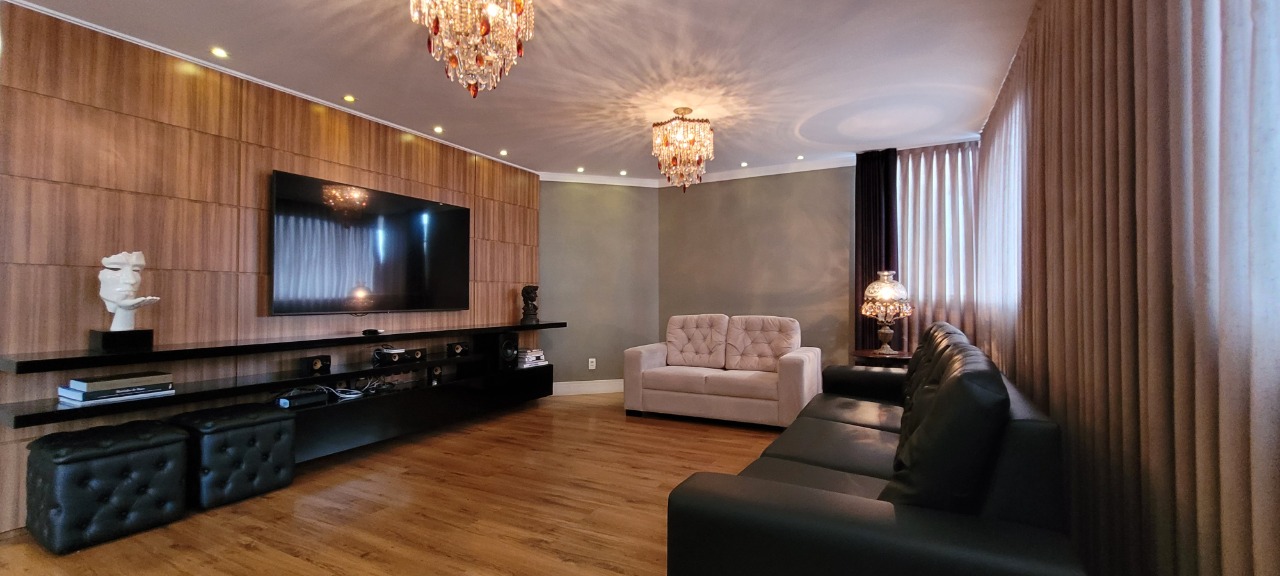 Cobertura duplex à venda no Centro: 