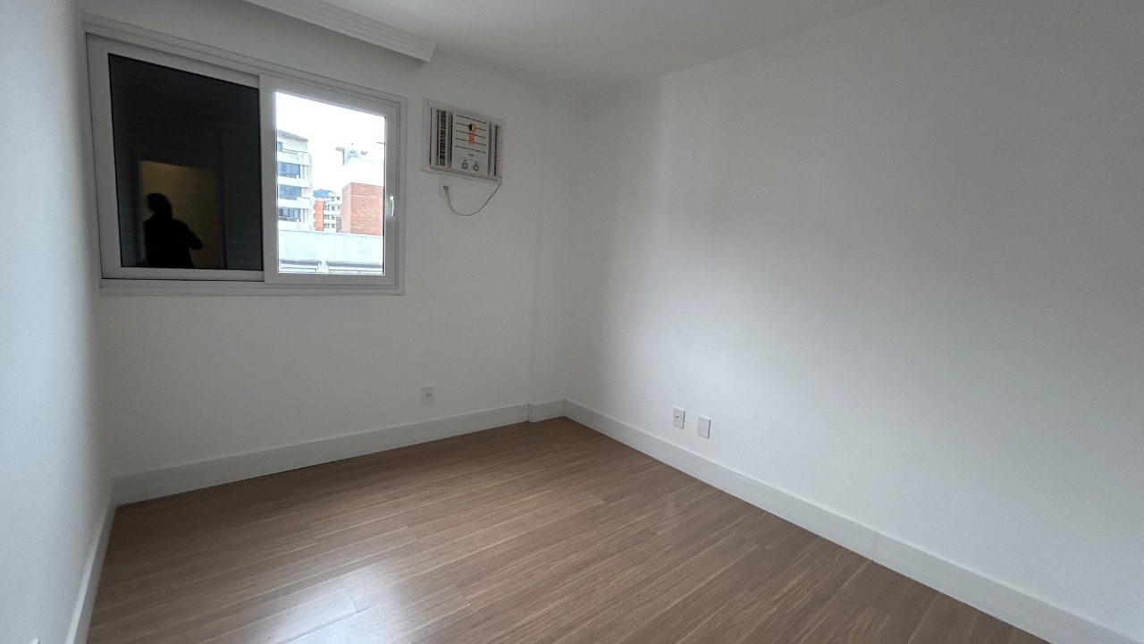 Cobertura duplex à venda no Centro: 