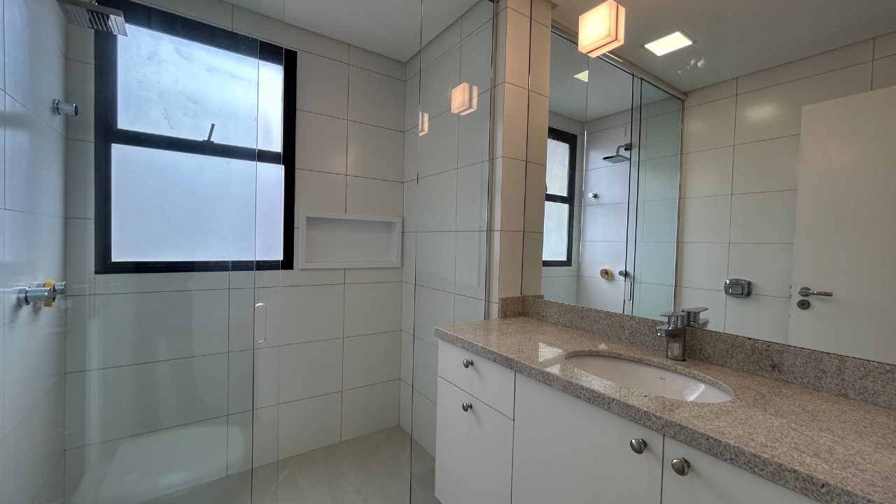 Cobertura duplex à venda no Centro: 