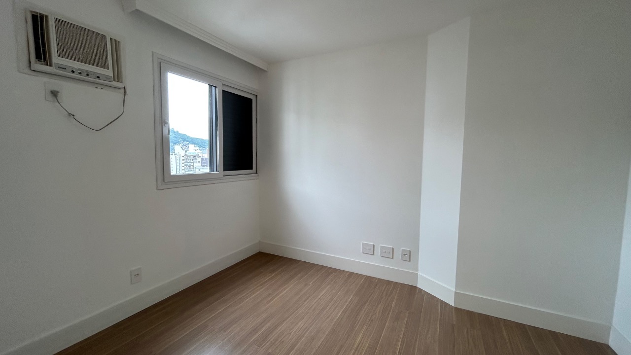 Cobertura duplex à venda no Centro: 