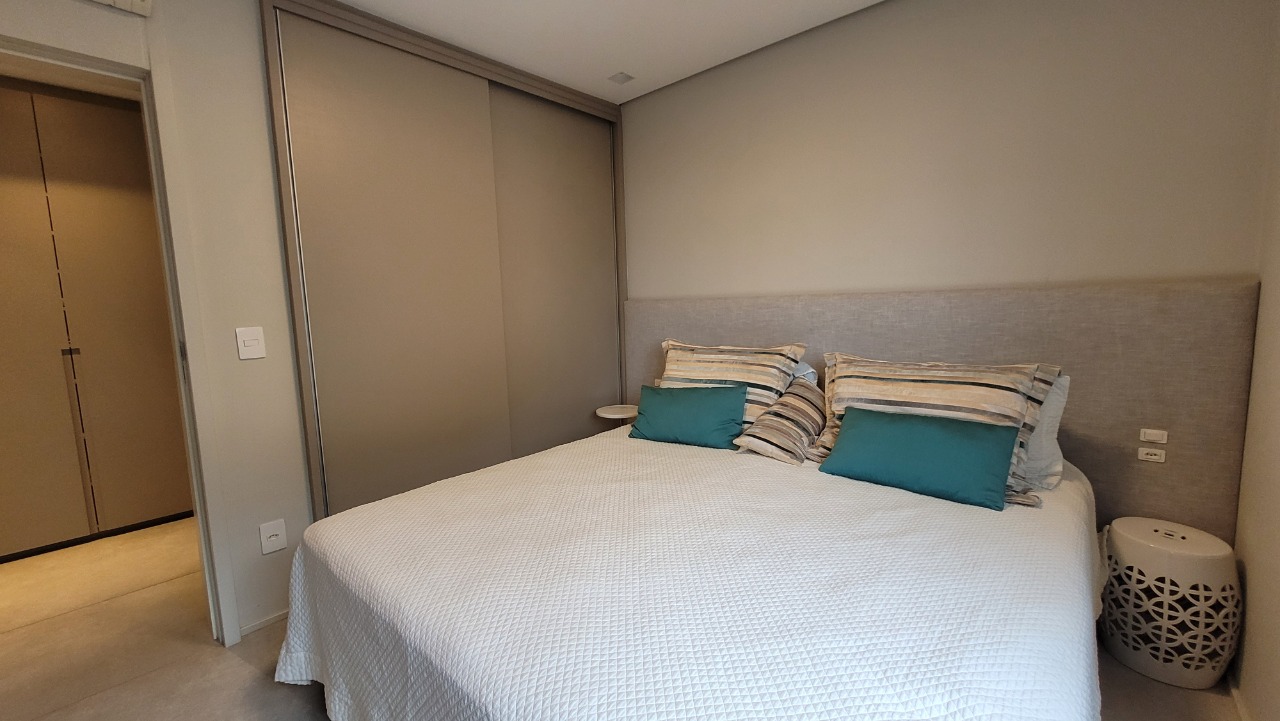 Cobertura duplex à venda no Centro: 