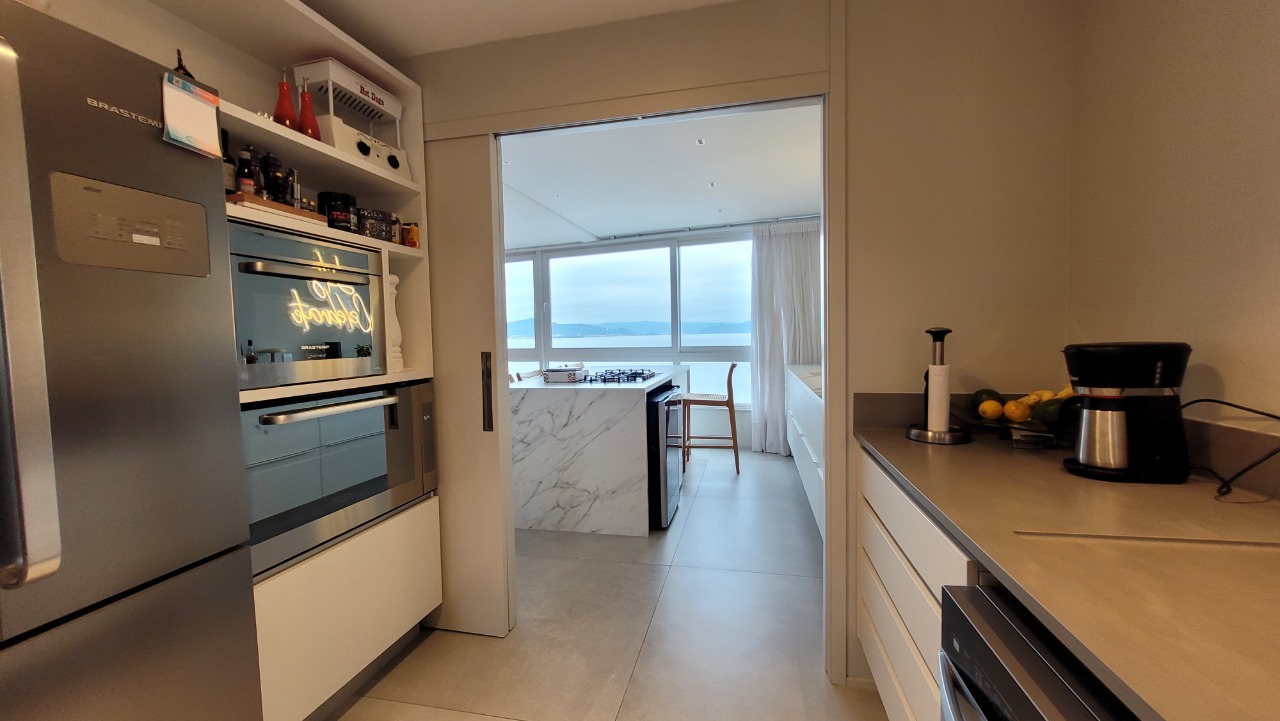 Cobertura duplex à venda no Centro: 