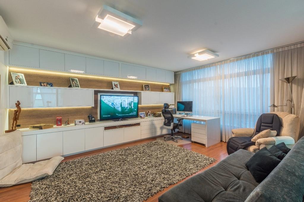 Casa em Condomínio à venda no Corrego Grande: 