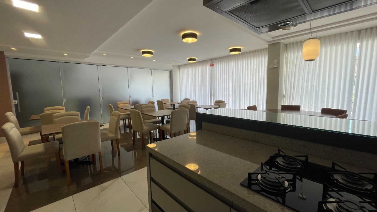 Apartamento à venda no Barreiros: 