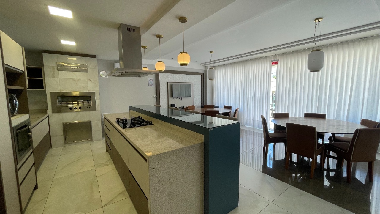 Apartamento à venda no Barreiros: 