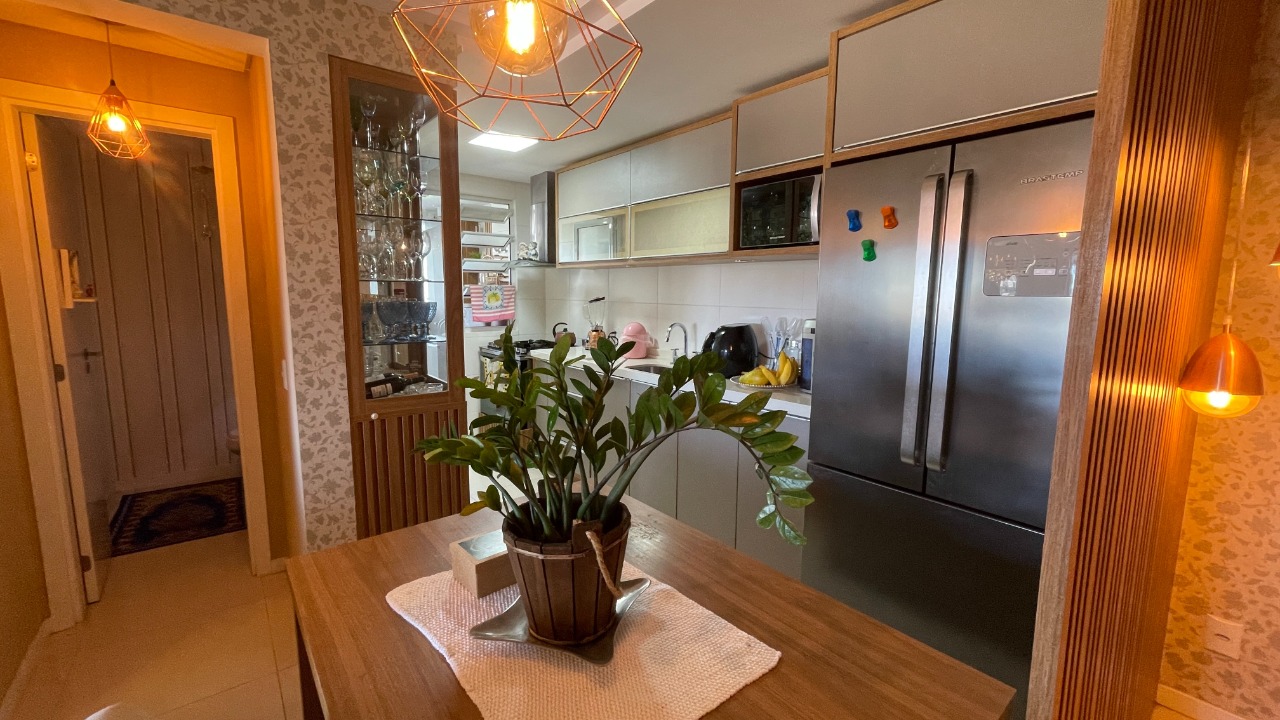 Apartamento à venda no Barreiros: 