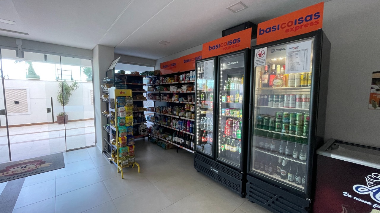 Apartamento à venda no Barreiros: 