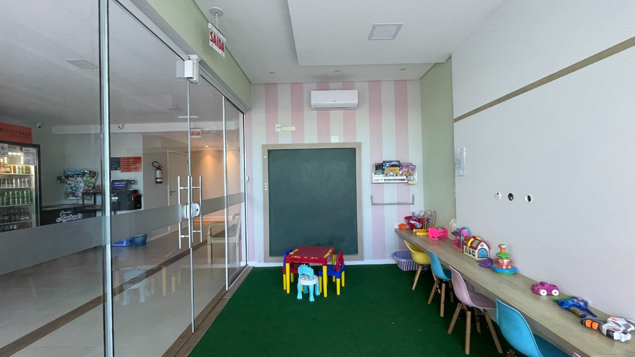 Apartamento à venda no Barreiros: 