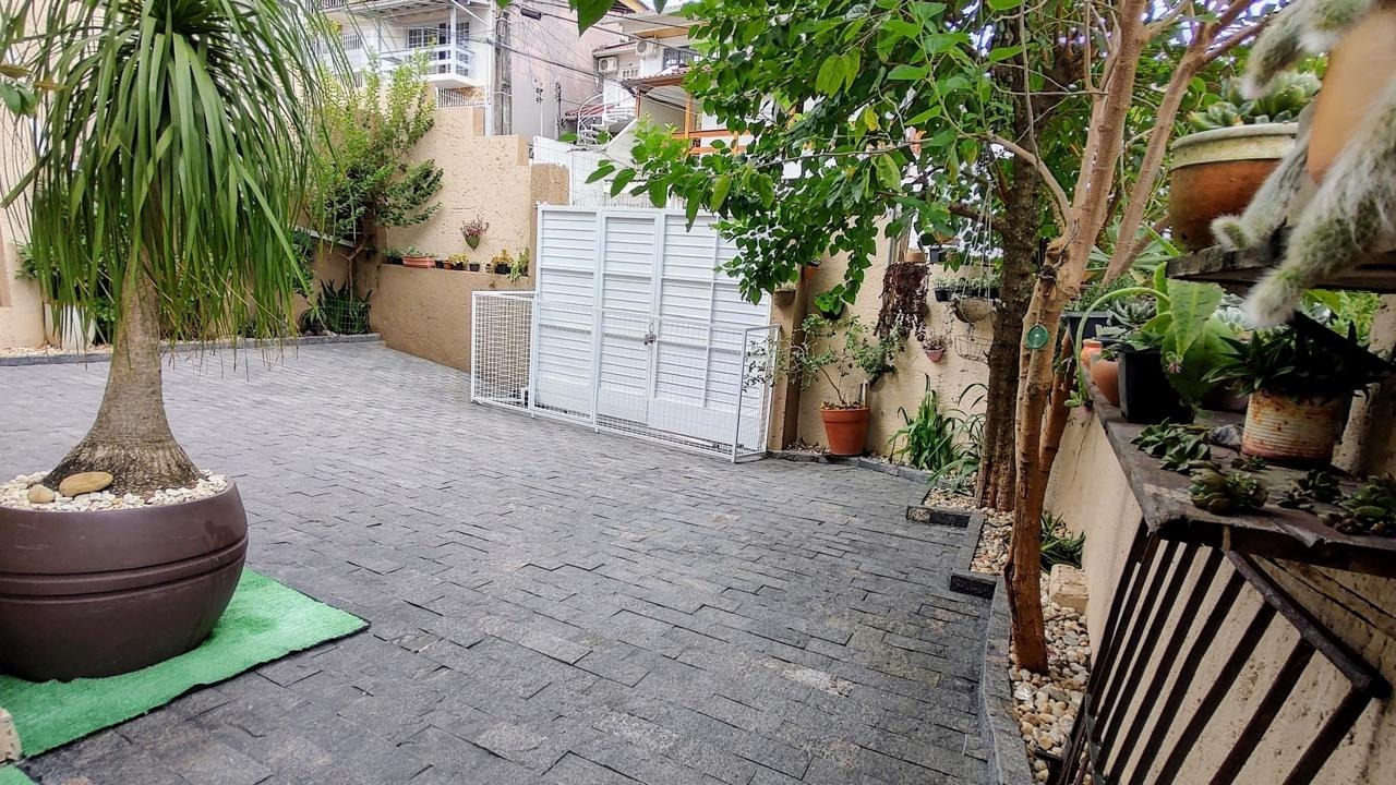 Casa à venda no Centro: 