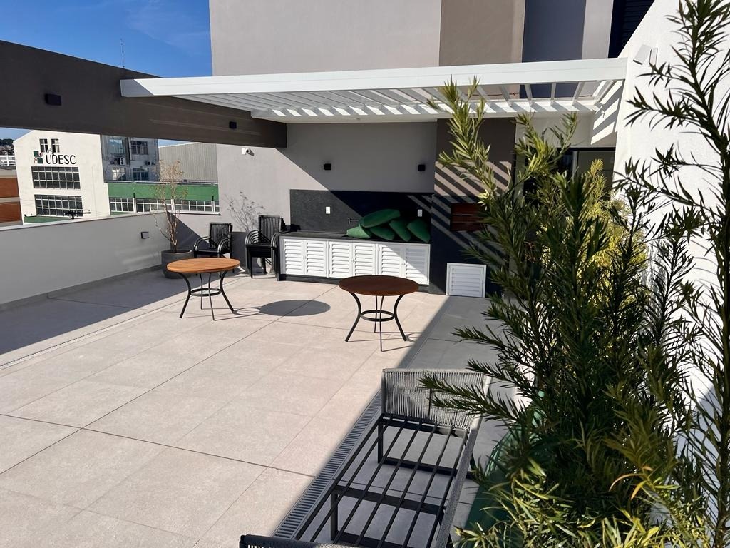 Apartamento à venda no Coqueiros: 