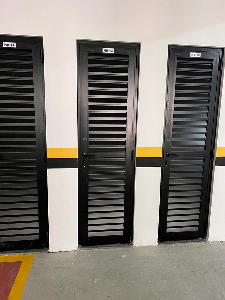 Apartamento à venda no Coqueiros: 