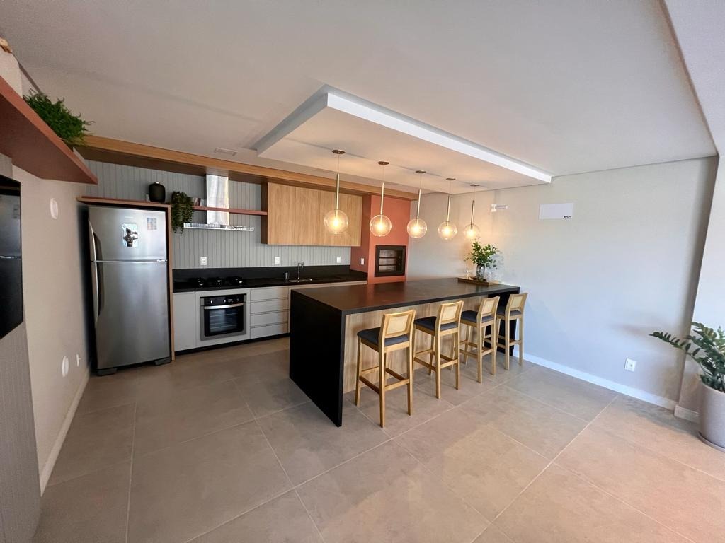 Apartamento à venda no Coqueiros: 