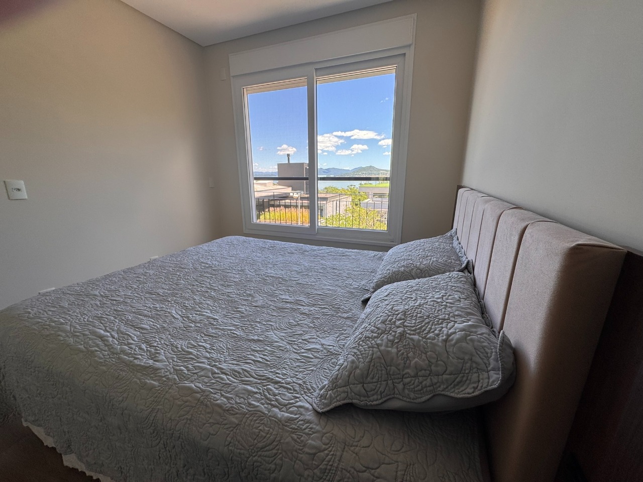 Casa em Condomínio à venda no Cacupe: