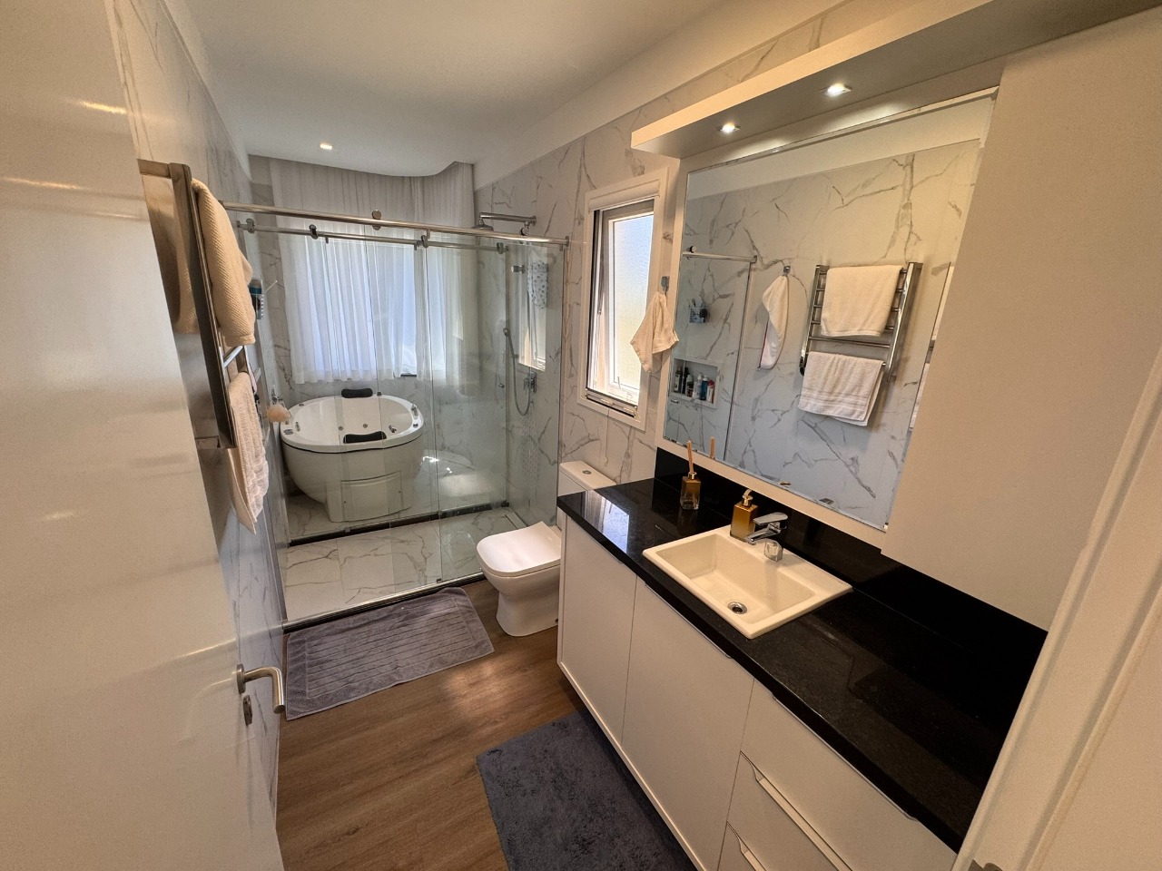 Casa em Condomínio à venda no Cacupe: