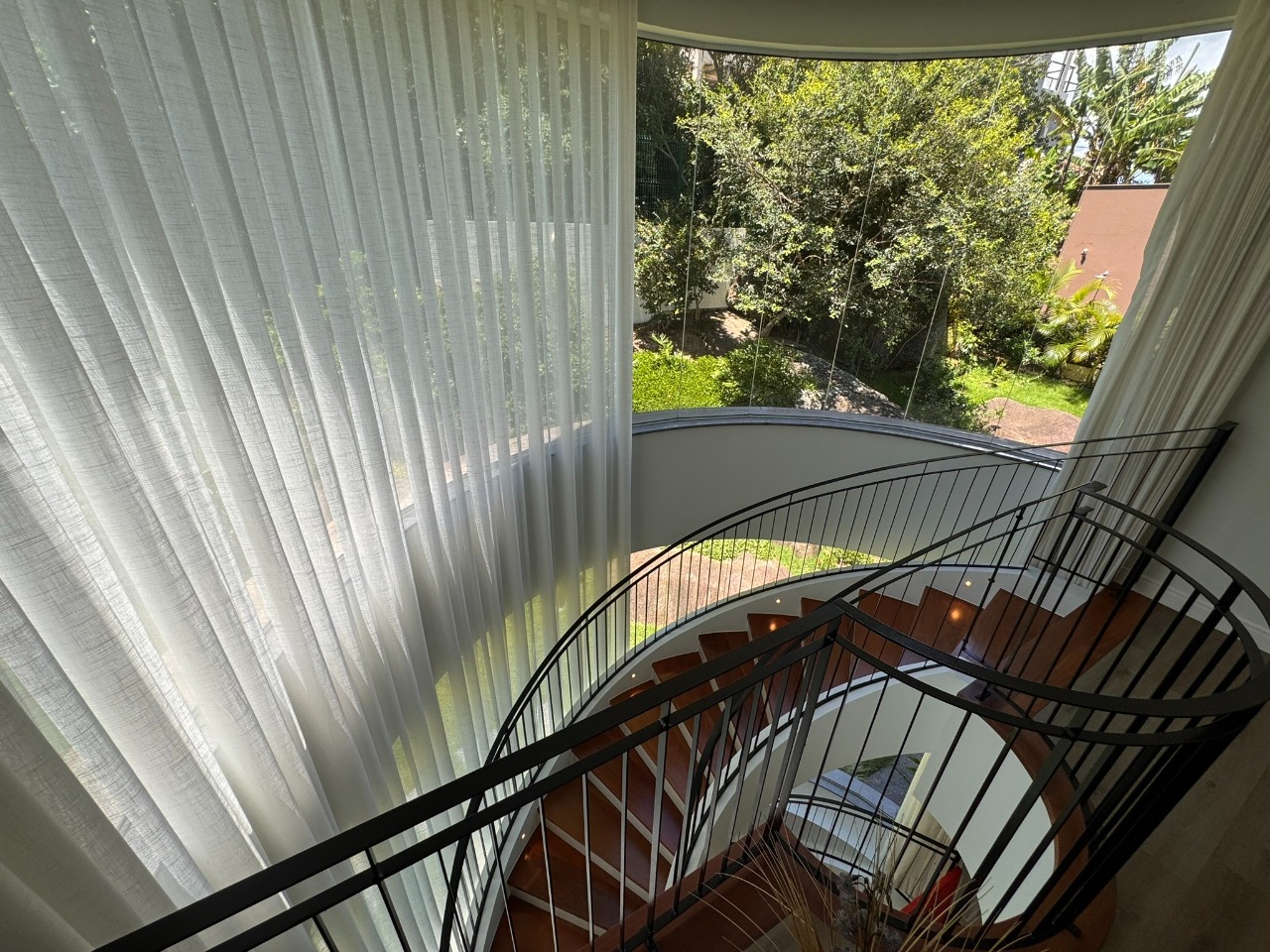 Casa em Condomínio à venda no Cacupe: