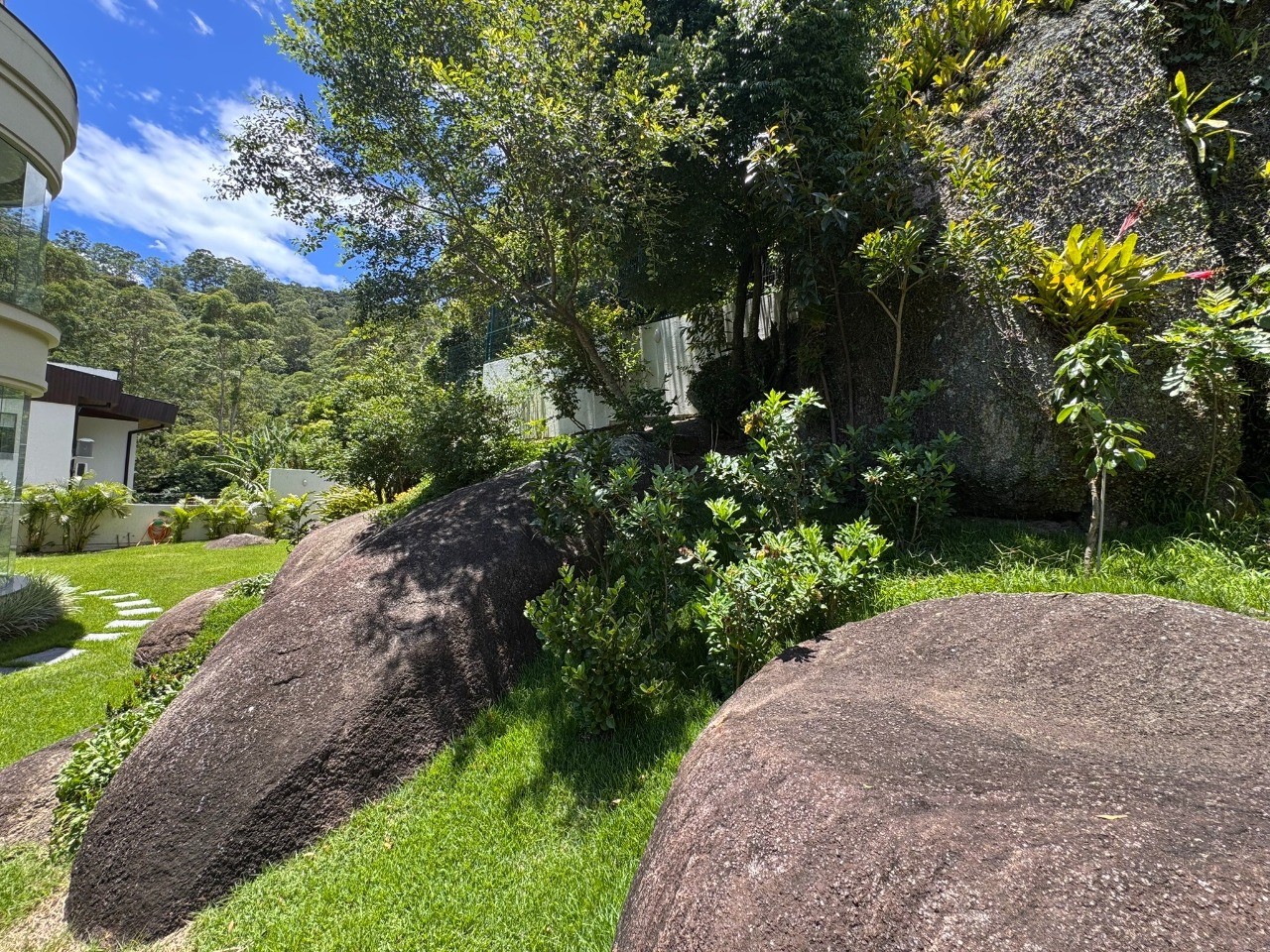 Casa em Condomínio à venda no Cacupe:
