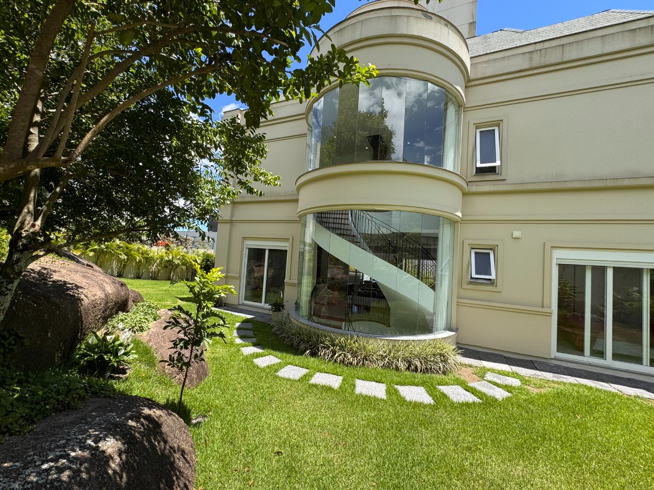 Casa em Condomínio à venda no Cacupe: