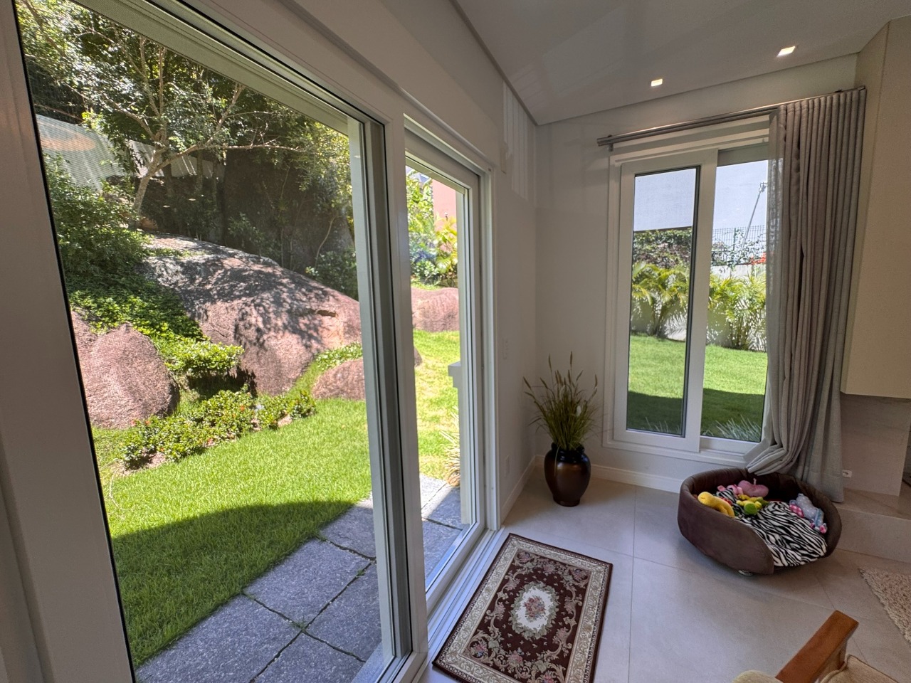 Casa em Condomínio à venda no Cacupe: