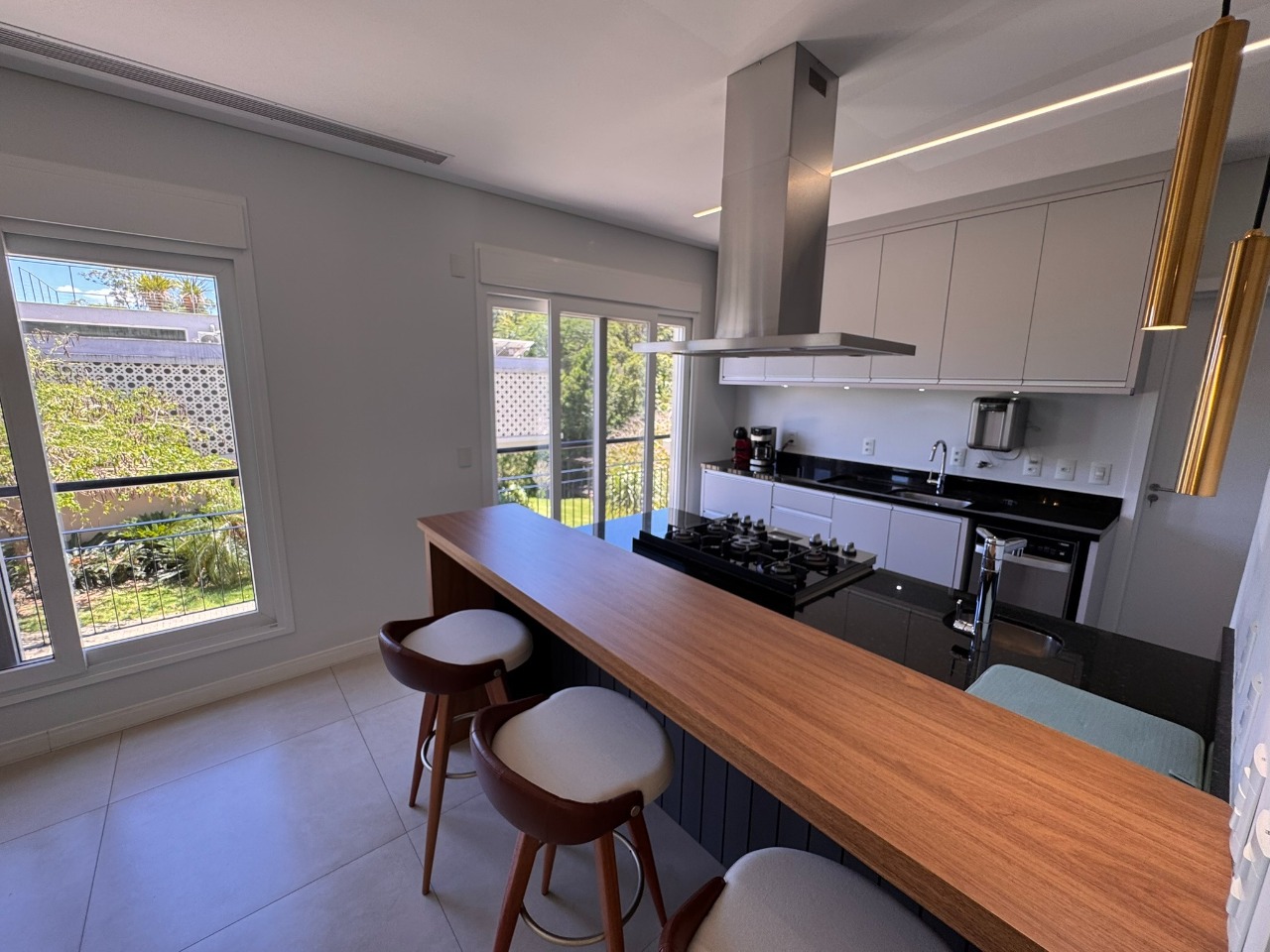 Casa em Condomínio à venda no Cacupe: