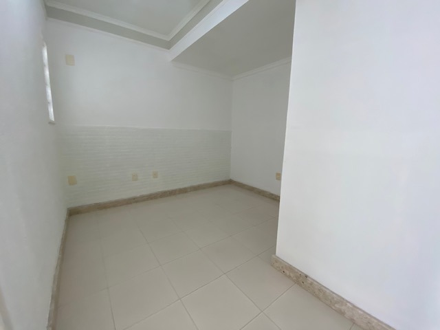 Salas/Conjuntos à venda no Centro: 